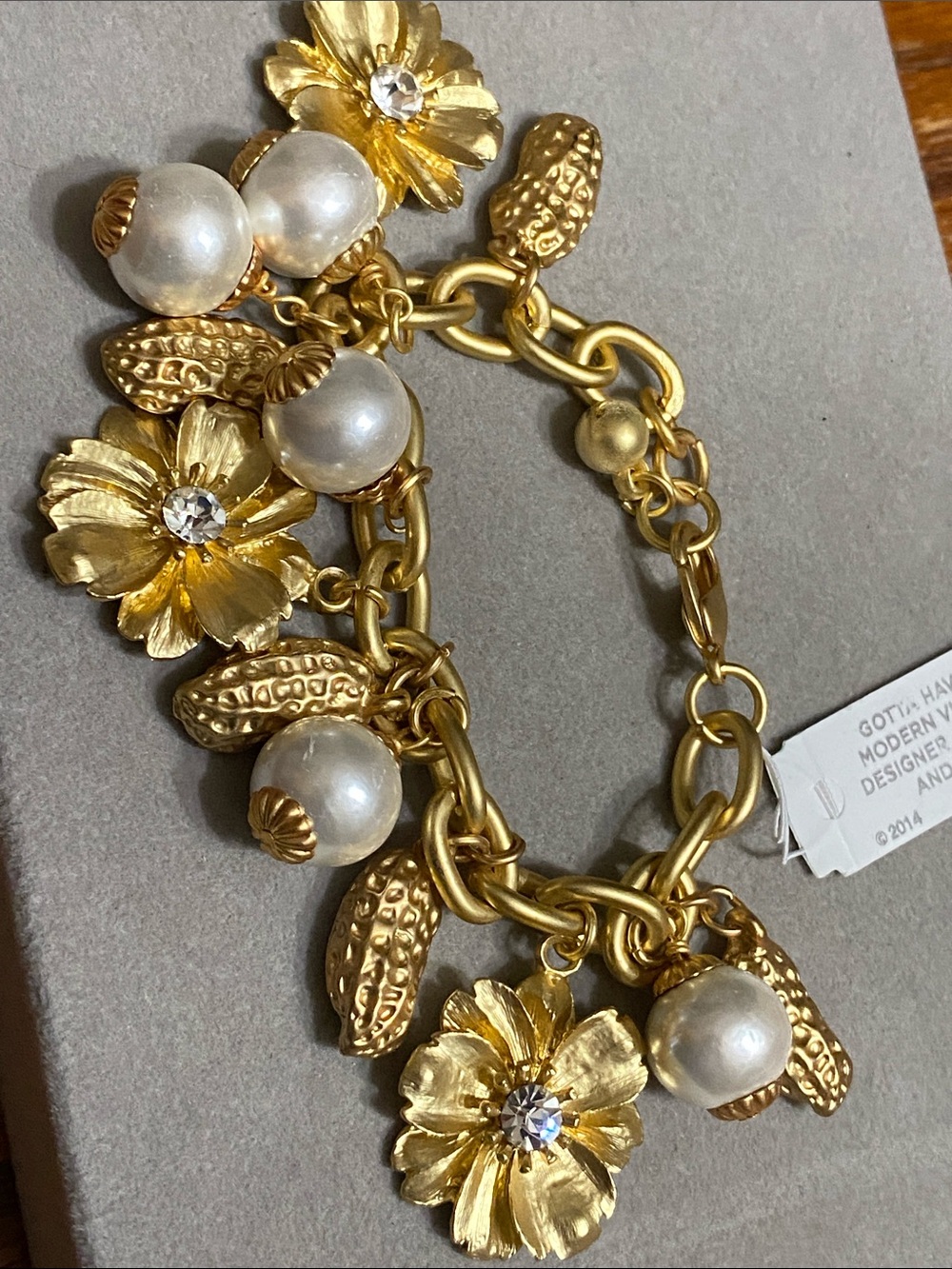 ® Gold Floral Peanut & Pearl Charm Bracelet